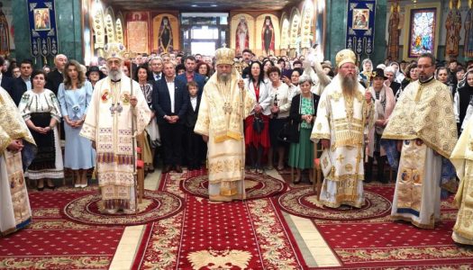 Târnosirea bisericii „Buna Vestire” – Catedrala mică din Târgu Mureș