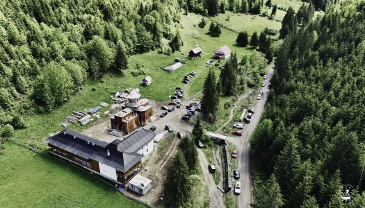 Slujire arhierească la hramul Mănăstirii din  Tulgheș 