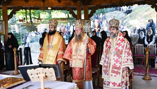 Praznicul Înălțării Sfintei Cruci | Hram la Mănăstirea Prislop
