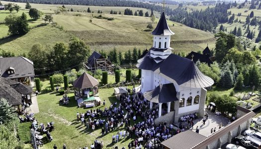 Hram la Mănăstirea „Nașterea Maicii Domnului” din Moglănești – Toplița