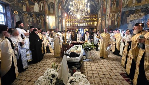 Slujba înmormântării maicii Stavrofore Ierusalima Ghibu, la Mănăstirea Râmeț