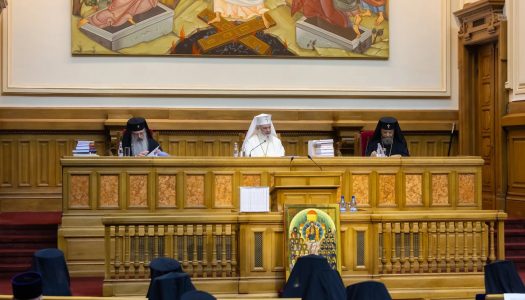 Sfântul Sinod întrunit la Palatul Patriarhiei: Au fost prezentate Anuarul și Sinaxarul Sinodal