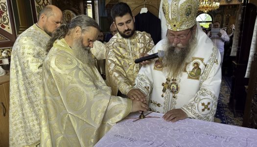 Târnosirea bisericii Parohiei Bicfalău de către Episcopul Covasnei și Harghitei