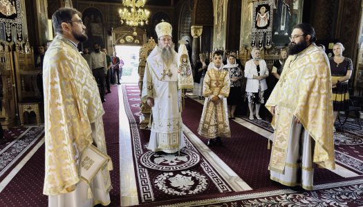 Preasfințitul Părinte Andrei a slujit în Duminica a 13-a după Rusalii la Catedrala Episcopală din Miercurea-Ciuc