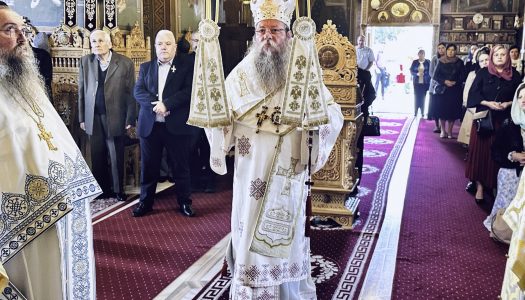 Sfânta Liturghie arhierească în Duminica dinaintea Înălțării Sfintei Cruci, la Catedrala Episcopală din Miercurea-Ciuc