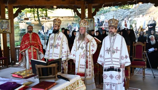 Praznicul Înălțării Sfintei Cruci | Hram la Mănăstirea Prislop