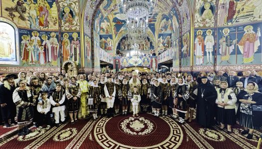 Un veac de rugăciune și binecuvântare la Biserica „Sfinții Arhangheli Mihail și Gavriil” din Breaza